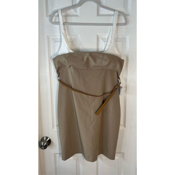 Zara Dress with tags but a has a small unstitched part on the‎ back - Picture 1 of 8